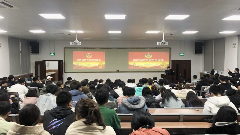 电工证培训的价格主要由以下几个方面构成：